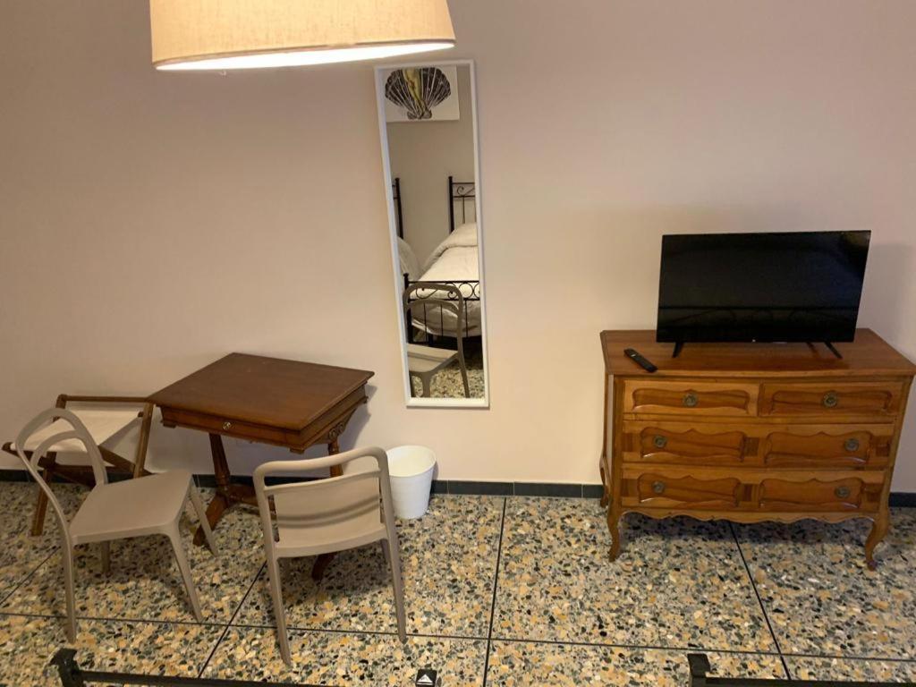 Ameli Room Флоренция Екстериор снимка