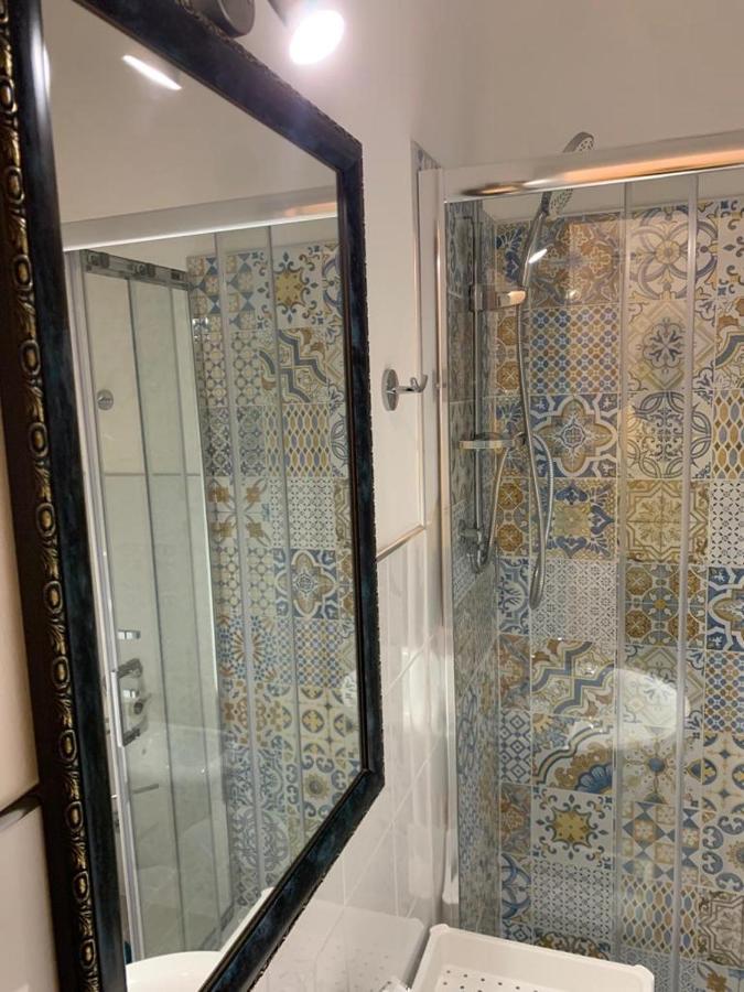 Ameli Room Флоренция Екстериор снимка