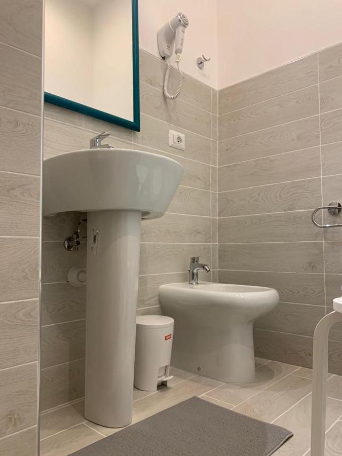 Ameli Room Флоренция Екстериор снимка