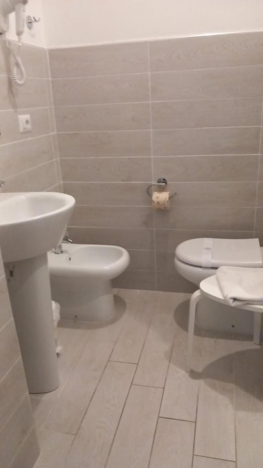 Ameli Room Флоренция Екстериор снимка