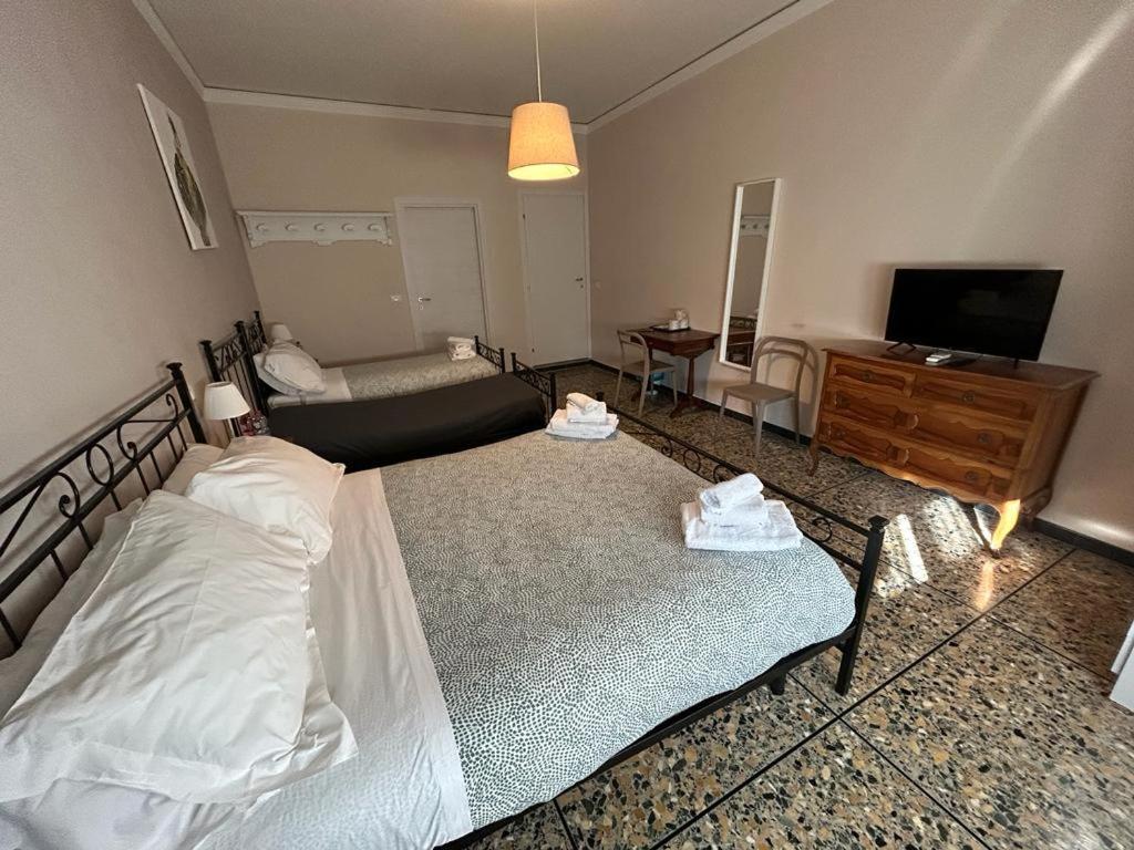 Ameli Room Флоренция Екстериор снимка